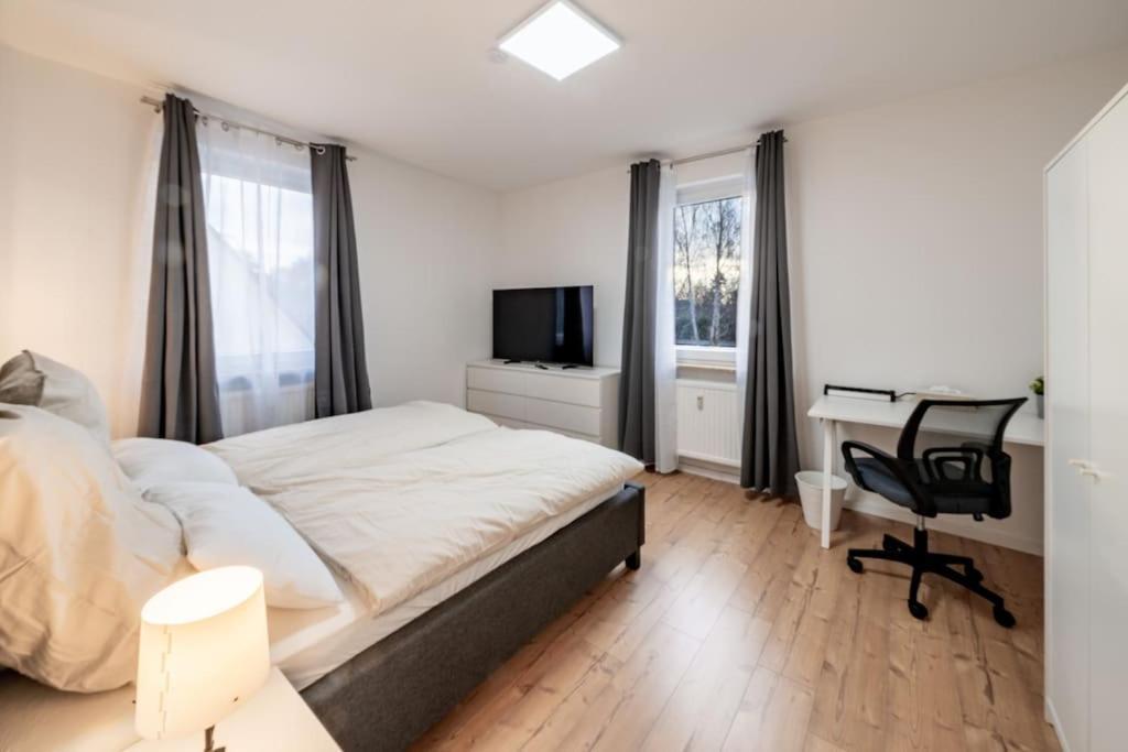 Modernisiertes Altbau 3-Zi Apartment รินเทล์น ภายนอก รูปภาพ