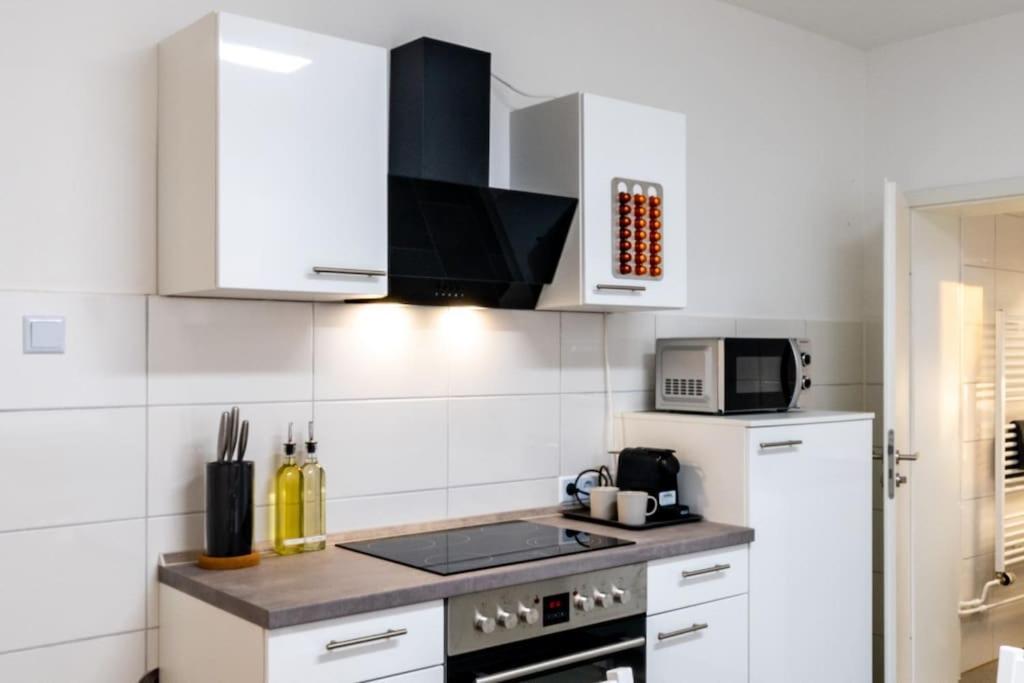 Modernisiertes Altbau 3-Zi Apartment รินเทล์น ภายนอก รูปภาพ